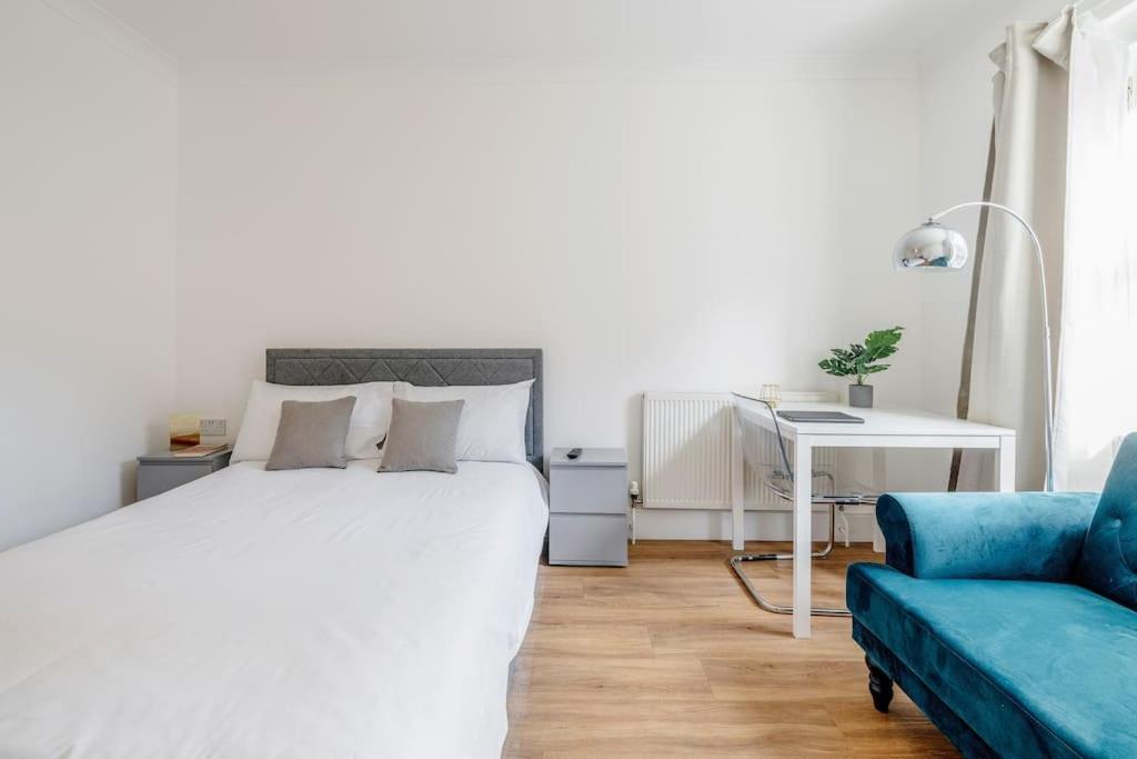 런던 House 10 Mins To Tower Bridge Hot Tub & Parking 빌라 외부 사진